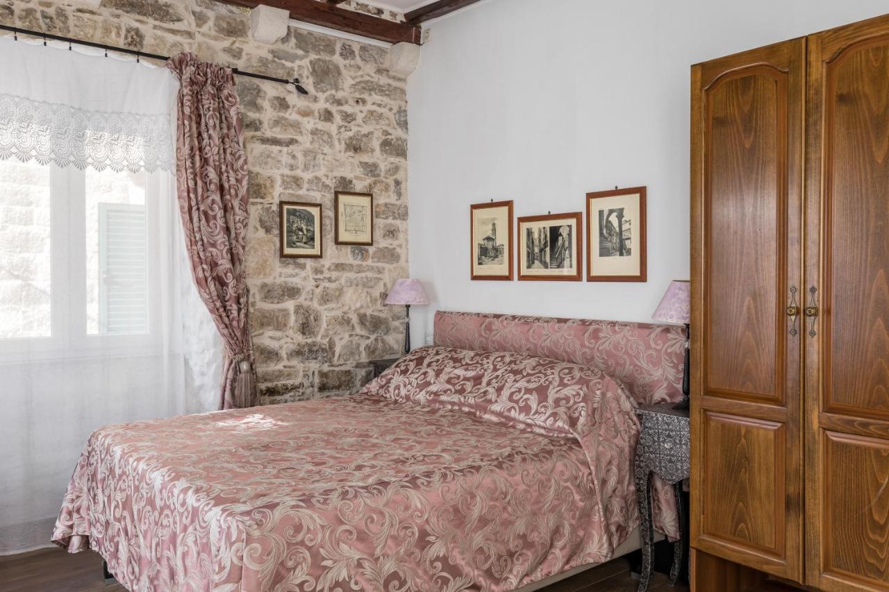 Apartments Kaleta Split Luaran gambar